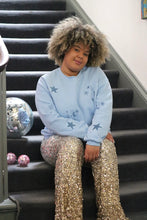 Load image into Gallery viewer, All over stars Sweater