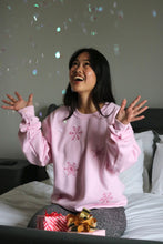Load image into Gallery viewer, Lot's of Snowflakes Sweater
