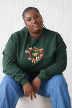 Load image into Gallery viewer, Autumnal Bee Wreath Sweater
