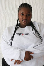 Load image into Gallery viewer, Double heart bee embroidered sweater