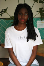 Load image into Gallery viewer, Four wildflower t-shirt