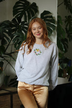 Load image into Gallery viewer, Mini Bow Wreath Sweater