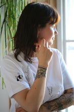 Load image into Gallery viewer, Large wildflower with doodle bee sleeve t-shirt