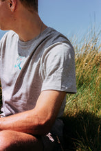 Load image into Gallery viewer, Colourful single moth t-shirt