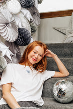 Load image into Gallery viewer, Super cute snowflake t-shirt