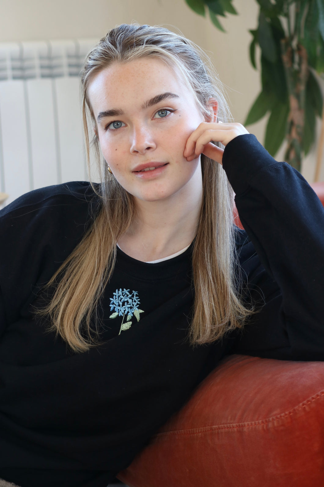 Single Hydrangea Sweater