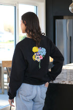 Load image into Gallery viewer, Back hydrangea bunch with flower front Sweater