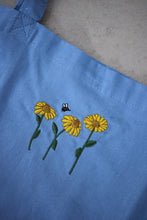 Load image into Gallery viewer, Mini trio of sunflowers with bee tote bag