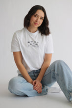 Load image into Gallery viewer, Stop buggin me slogan embroidered T-shirt