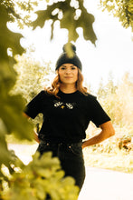 Load image into Gallery viewer, Embroidered Star bee tee