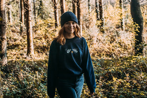 Star bee embroidered sweater