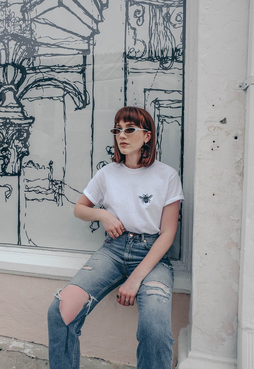 Bumble bee embroidered organic t-shirt.