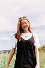 Load image into Gallery viewer, Colourful single butterfly t-shirt