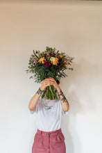 Load image into Gallery viewer, T-shirt with thanks a bunch slogan embroidery