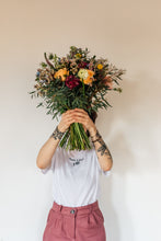 Load image into Gallery viewer, T-shirt with thanks a bunch slogan embroidery
