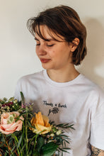 Load image into Gallery viewer, T-shirt with thanks a bunch slogan embroidery