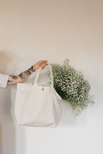 Load image into Gallery viewer, Maxi canvas bag with Have a really lovely day and mini bee