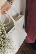 Load image into Gallery viewer, Maxi canvas bag with Have a really lovely day and mini bee