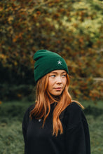 Load image into Gallery viewer, Star embroidered beanie