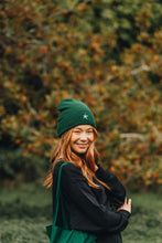 Load image into Gallery viewer, Star embroidered beanie