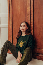 Load image into Gallery viewer, Extra special Embroidered BIG bee sweater
