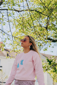 Embroidered big doodle bee sweater
