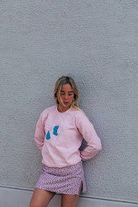 Embroidered big doodle bee sweater