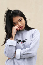 Load image into Gallery viewer, Double heart bee embroidered sweater